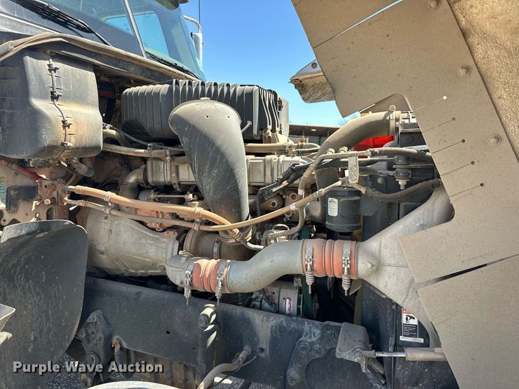 image for item EJ8617 2015 Freightliner Coronado semi truck