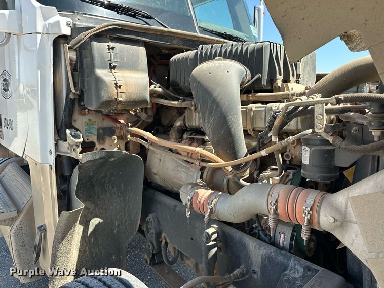 image for item EJ8617 2015 Freightliner Coronado semi truck