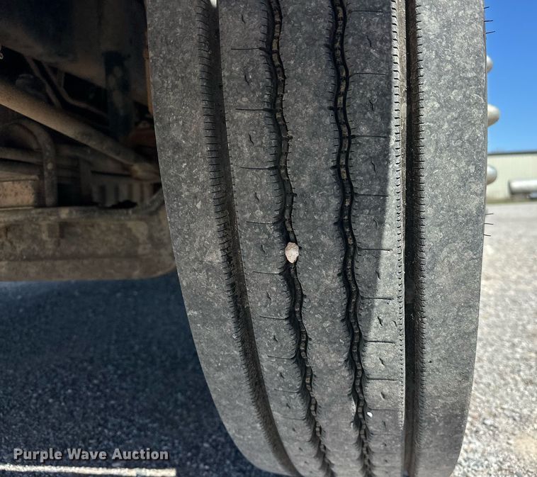 image for item EJ8617 2015 Freightliner Coronado semi truck