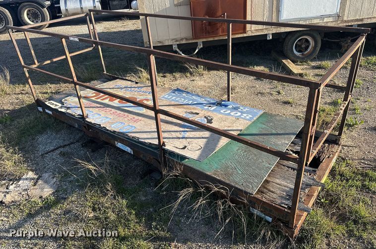 image for item EJ8618 Man basket