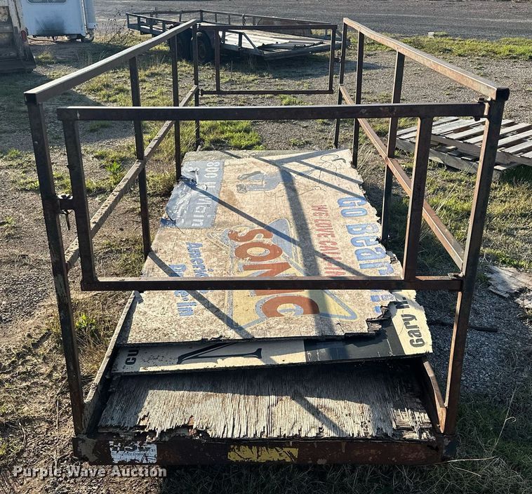 image for item EJ8618 Man basket