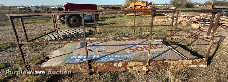 image for item EJ8618 Man basket