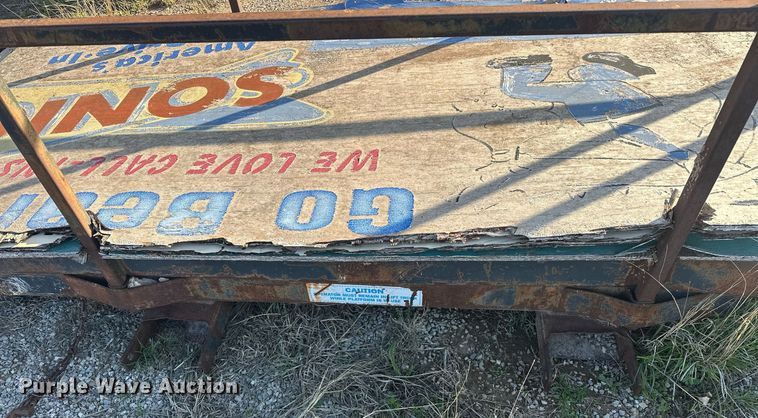 image for item EJ8618 Man basket