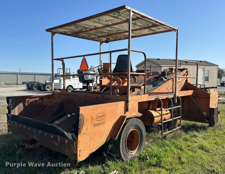 image for item EJ8622 Etnyre chip spreader