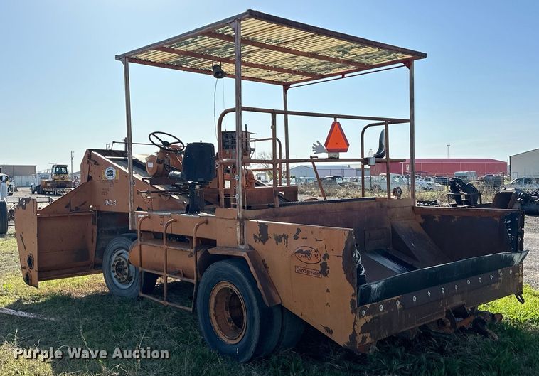 image for item EJ8622 Etnyre chip spreader