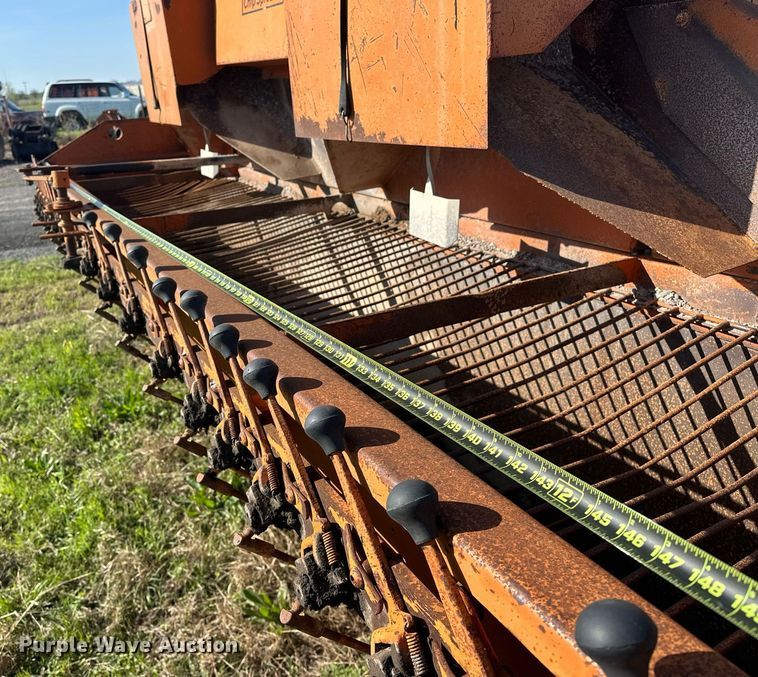 image for item EJ8622 Etnyre chip spreader