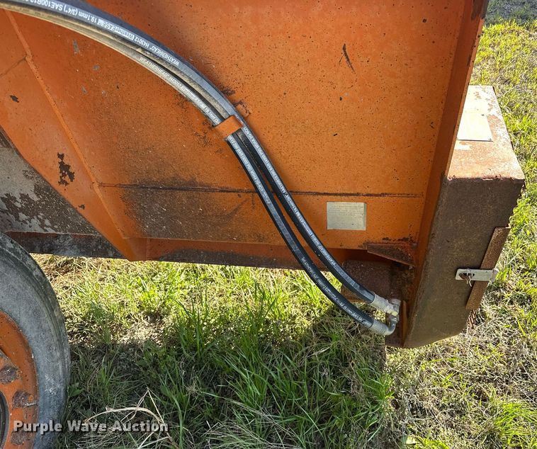 image for item EJ8622 Etnyre chip spreader