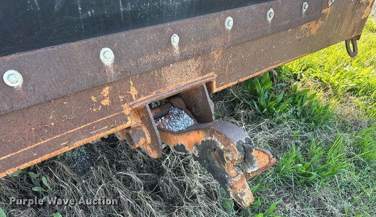 image for item EJ8622 Etnyre chip spreader