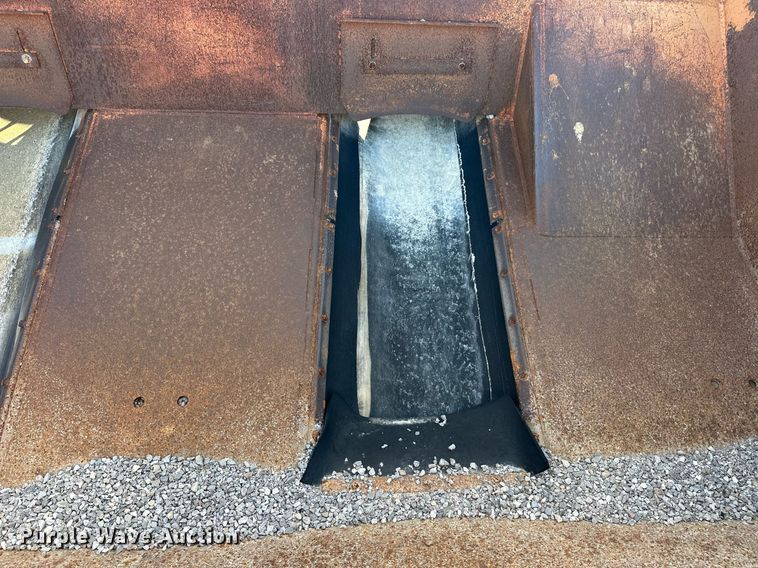 image for item EJ8622 Etnyre chip spreader