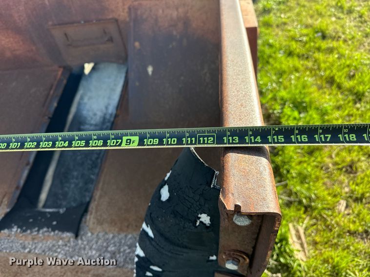 image for item EJ8622 Etnyre chip spreader