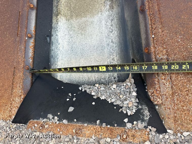 image for item EJ8622 Etnyre chip spreader