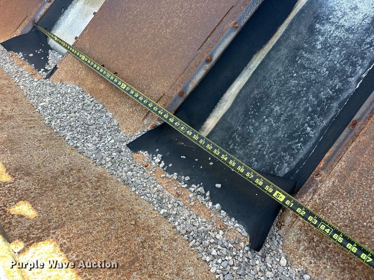 image for item EJ8622 Etnyre chip spreader