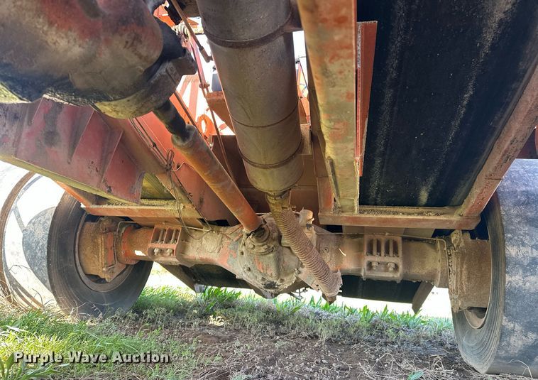 image for item EJ8622 Etnyre chip spreader