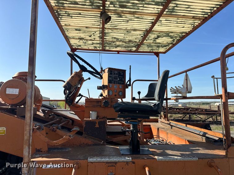 image for item EJ8622 Etnyre chip spreader