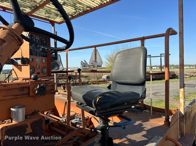 image for item EJ8622 Etnyre chip spreader