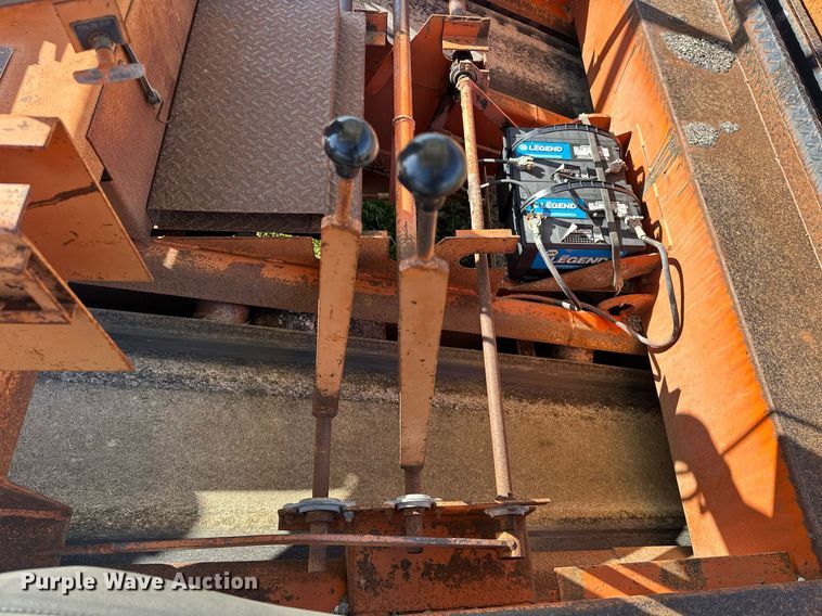 image for item EJ8622 Etnyre chip spreader