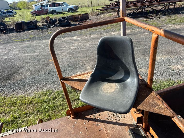 image for item EJ8622 Etnyre chip spreader