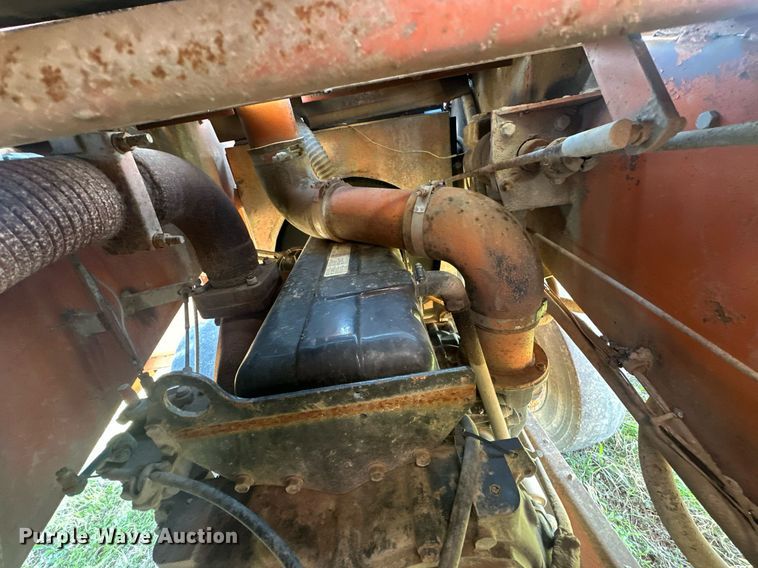 image for item EJ8622 Etnyre chip spreader