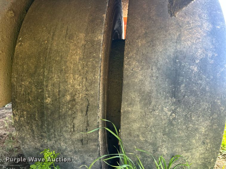 image for item EJ8622 Etnyre chip spreader