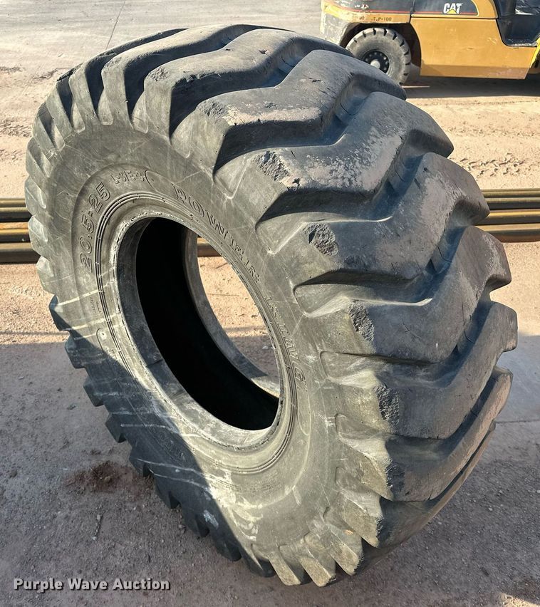image for item EJ8641 Power King Industrial Grip 20.5-25 tire