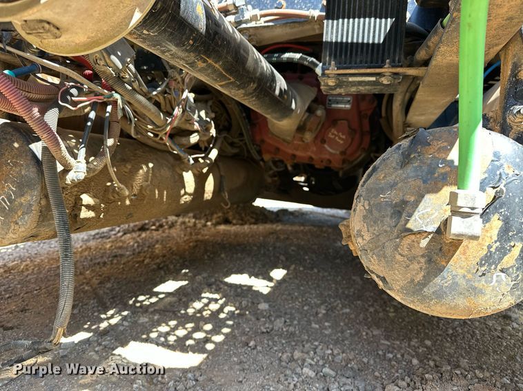 image for item EK0543 2006 Freightliner Business Class M2 semi truck