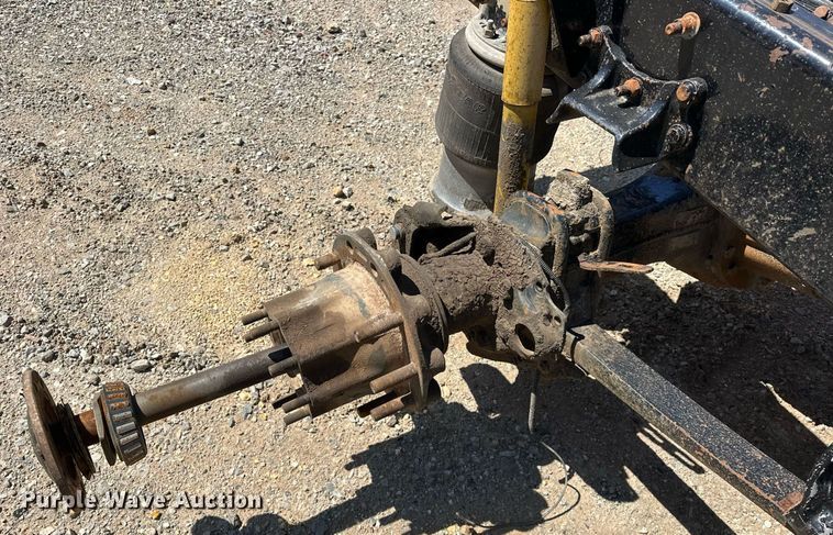 image for item EK0543 2006 Freightliner Business Class M2 semi truck