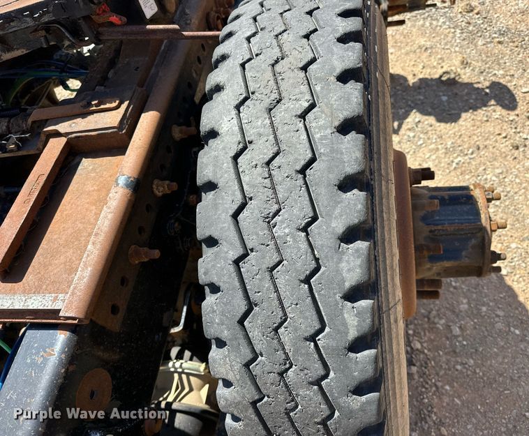 image for item EK0543 2006 Freightliner Business Class M2 semi truck