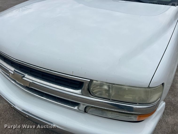 image for item EK2810 2003 Chevrolet Tahoe SUV