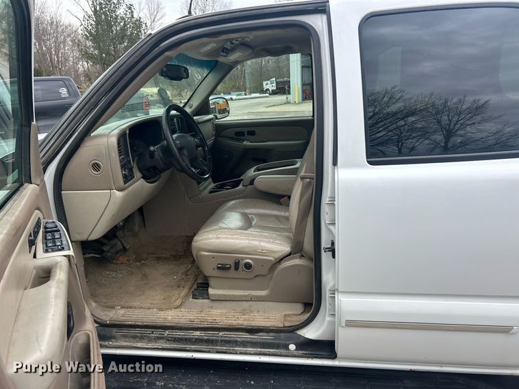 image for item EK2810 2003 Chevrolet Tahoe SUV