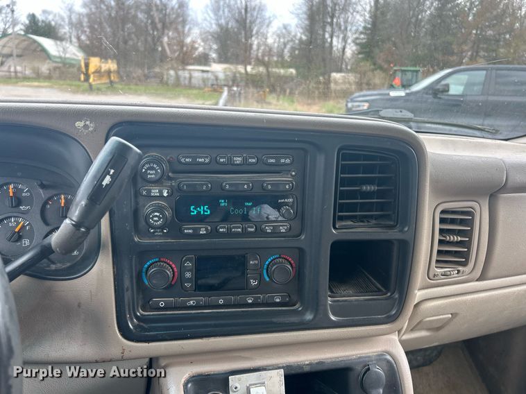 image for item EK2810 2003 Chevrolet Tahoe SUV