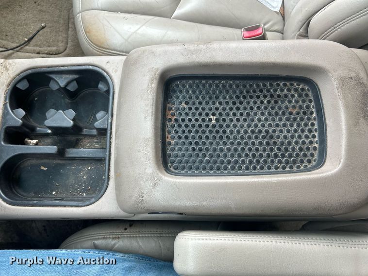 image for item EK2810 2003 Chevrolet Tahoe SUV