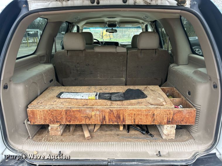 image for item EK2810 2003 Chevrolet Tahoe SUV