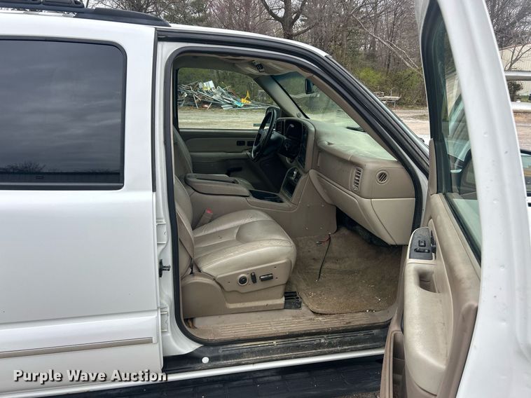 image for item EK2810 2003 Chevrolet Tahoe SUV