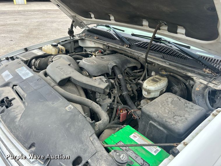 image for item EK2810 2003 Chevrolet Tahoe SUV