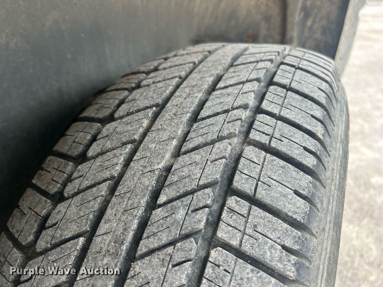 image for item EK2810 2003 Chevrolet Tahoe SUV