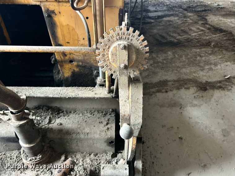 image for item EK2812 Blew-Knox PF-35 paver