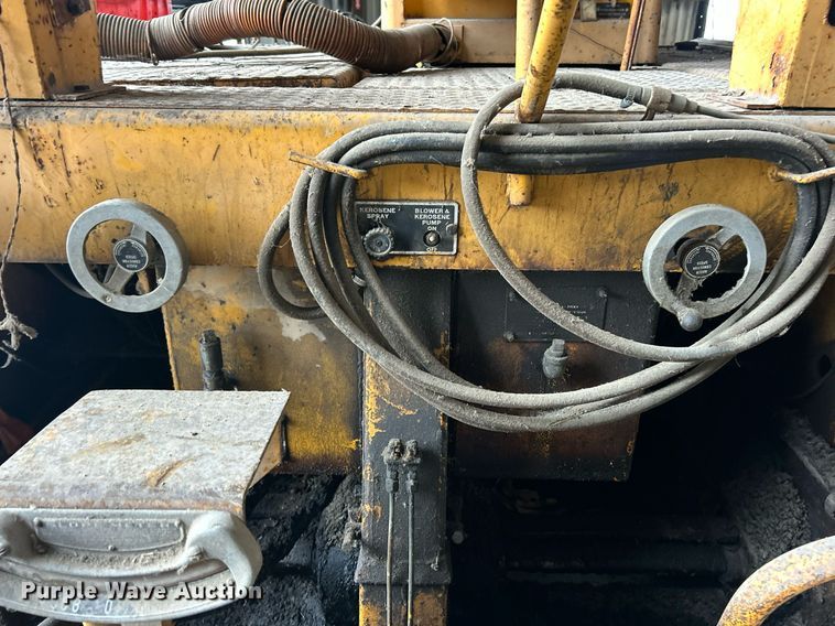 image for item EK2812 Blew-Knox PF-35 paver