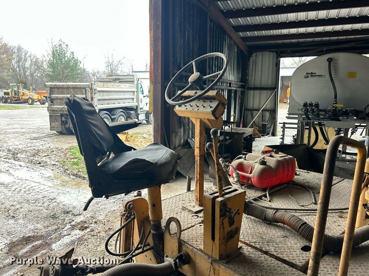 image for item EK2812 Blew-Knox PF-35 paver