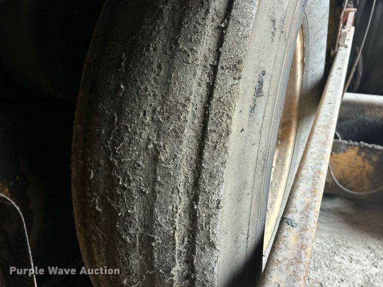 image for item EK2812 Blew-Knox PF-35 paver