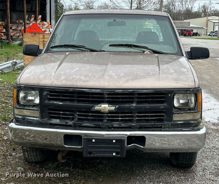 image for item EK2815 1995 Chevrolet Cheyenne 1500 Ext. Cab pickup truck