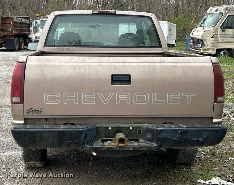 image for item EK2815 1995 Chevrolet Cheyenne 1500 Ext. Cab pickup truck