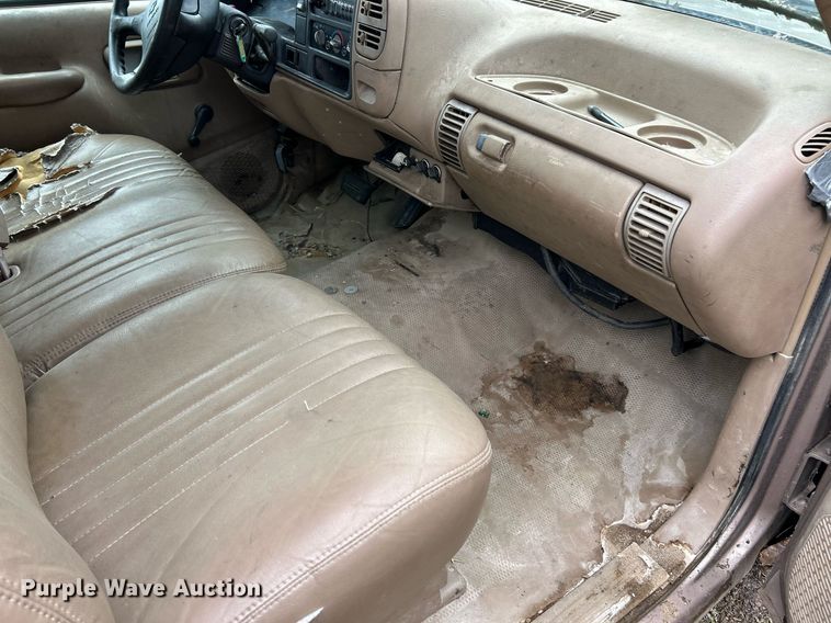 image for item EK2815 1995 Chevrolet Cheyenne 1500 Ext. Cab pickup truck