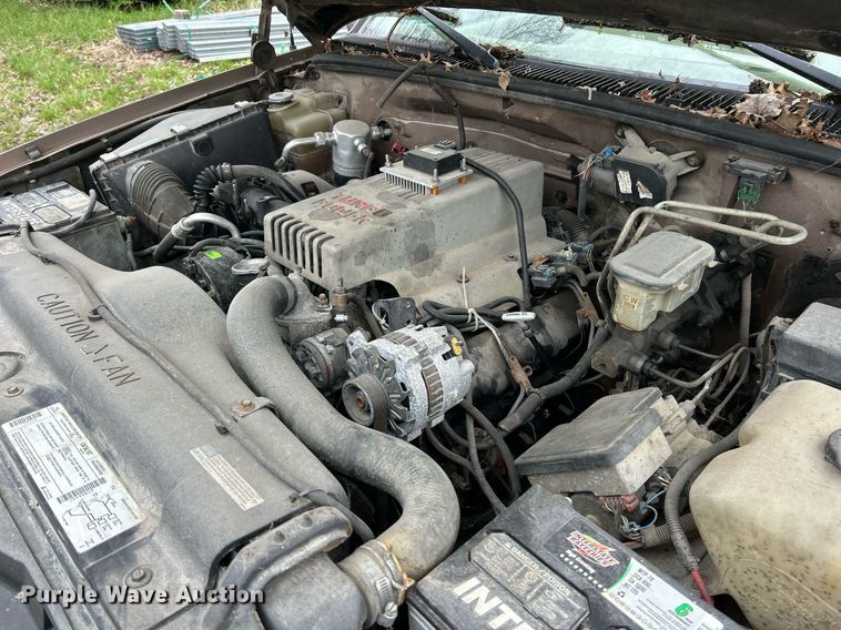 image for item EK2815 1995 Chevrolet Cheyenne 1500 Ext. Cab pickup truck