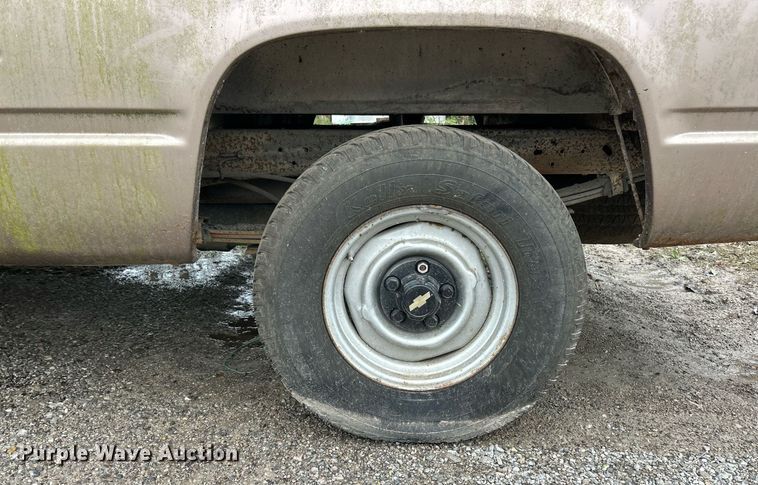 image for item EK2815 1995 Chevrolet Cheyenne 1500 Ext. Cab pickup truck