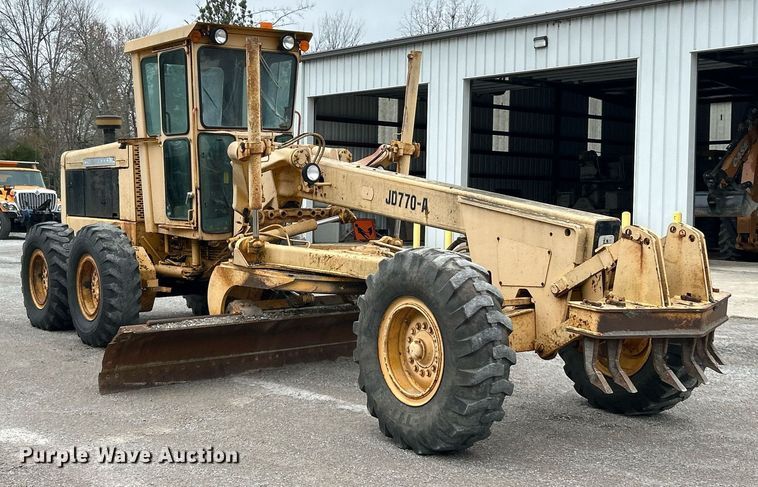 image for item EK2816 1979 John Deere 770-A motor grader