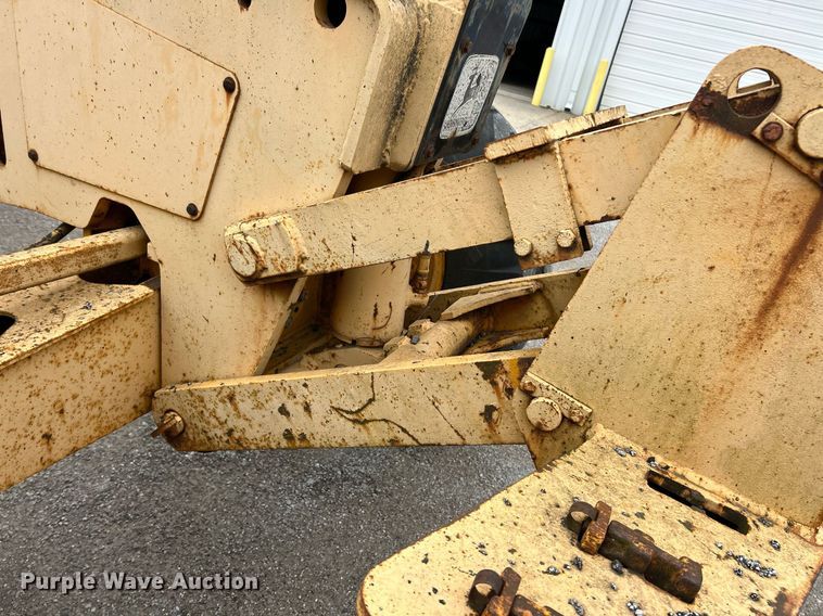 image for item EK2816 1979 John Deere 770-A motor grader