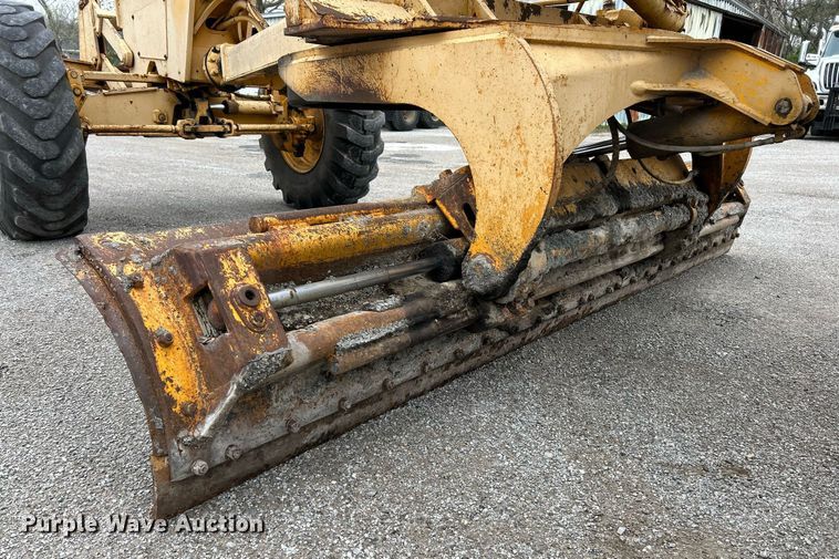 image for item EK2816 1979 John Deere 770-A motor grader