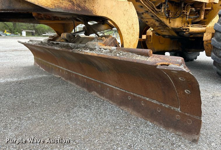 image for item EK2816 1979 John Deere 770-A motor grader