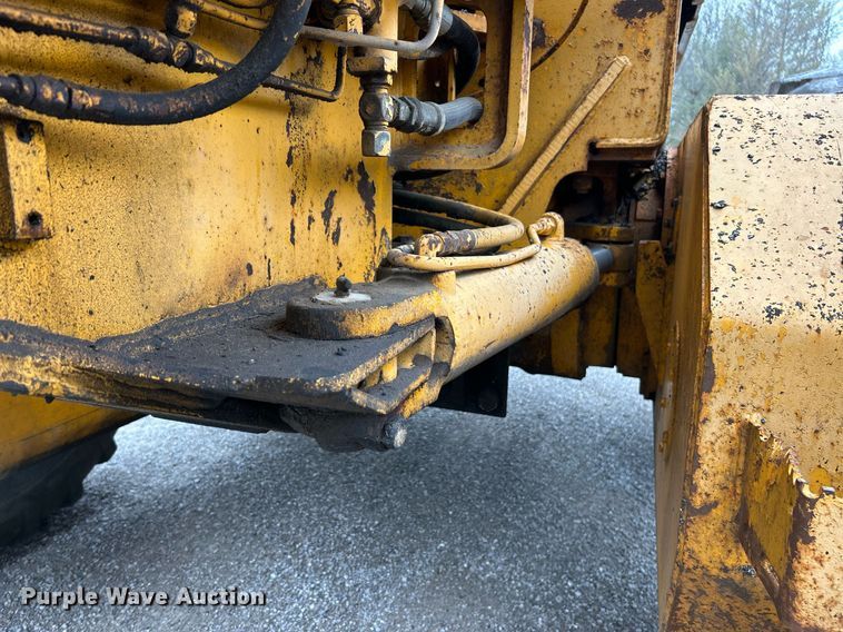 image for item EK2816 1979 John Deere 770-A motor grader