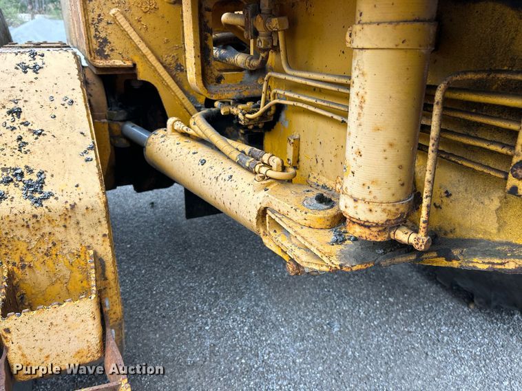 image for item EK2816 1979 John Deere 770-A motor grader